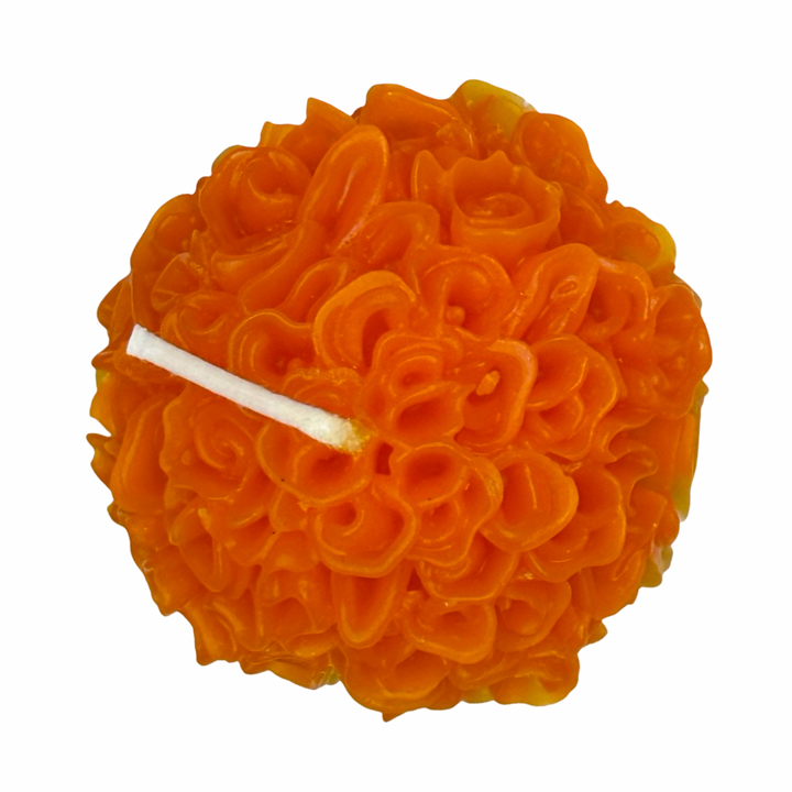 Marigold shaped candle in orange 